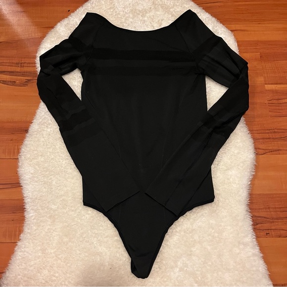LULULEMON | Gleam and Glow Bodysuit - Picture 3 of 5